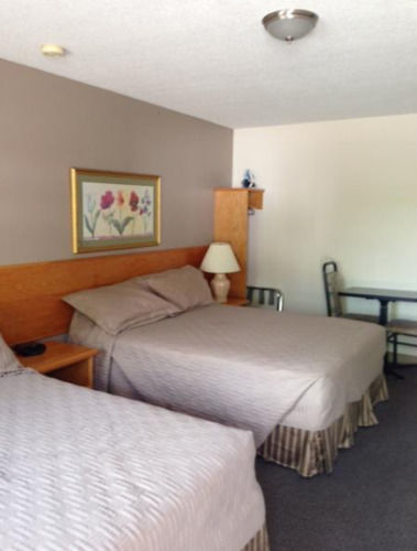 Settler'S Inn & Motel Plaster Rock Exterior photo